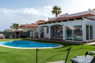 Maison  Angel jove. Chalet independiente en venta exclusiva con piscina privada clim