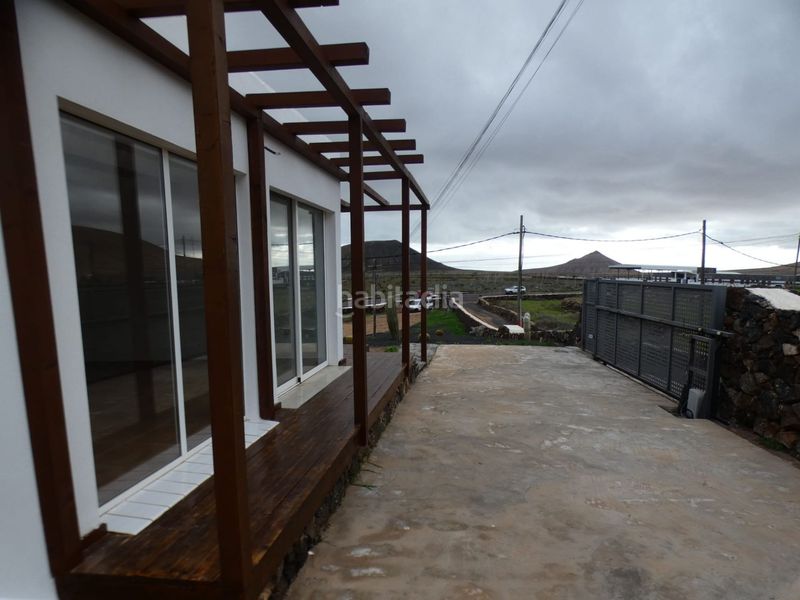 Foto c336bf18-dcbe-4c06-9615-805fe2eb4055. Casa a Villaverde Oliva (La)