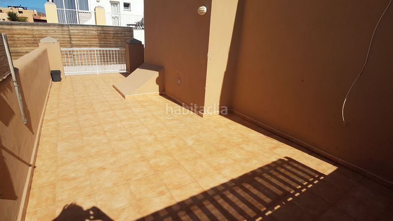 Foto 5ed4ec5c-0857-4087-8d82-23b4e93cd1ad. Dúplex a Corralejo Oliva (La)