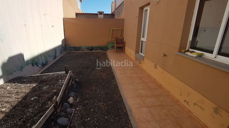 Foto 90cb7609-db24-48f4-9996-944c6c0460a5. Dúplex a Corralejo Oliva (La)