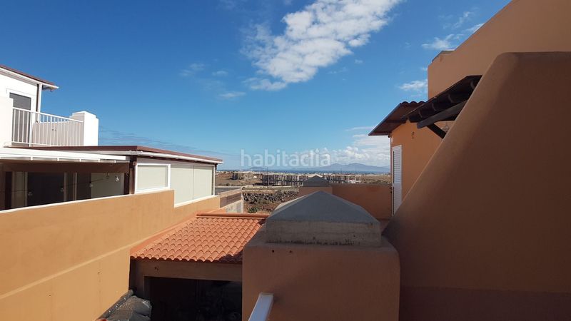 Foto acbf0a7f-b675-4c07-b207-c8384e26c328. Dúplex a Corralejo Oliva (La)