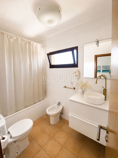 Foto b3643f80-92fc-47ed-9583-65ca18c21630. Casa a Corralejo Oliva (La)