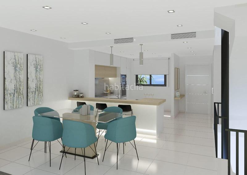 Foto 7d6f5c27-e996-4734-86d9-04efb6d0f966. Reihenhaus mit parking in Los Ríos Mijas