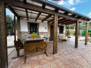 Casa a Álora. Refugio natural con piscina y vistas