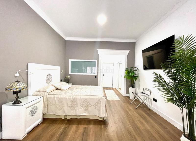 Foto c9daf3ae-5278-49cf-a56f-b4a30f234e42. Estudio  de lujo en conjunto nogalera en El Bajondillo Torremolinos