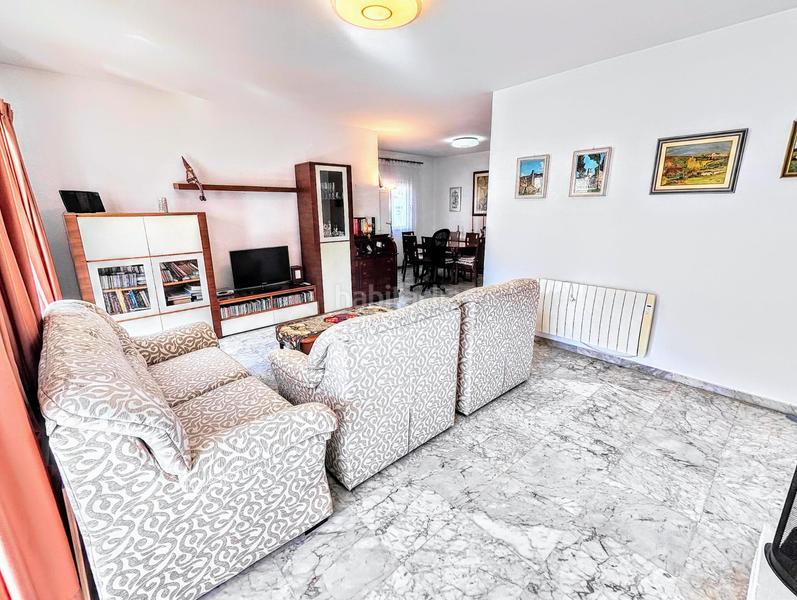 Foto 476cd393-e0d8-4d35-9b3d-50594d16a689. Chalet villa independiente en zona plaza Solymar a 500 m de la playa !!! en Benalmádena