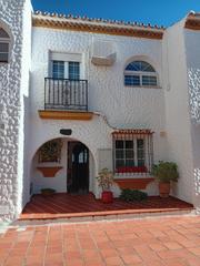 Casa adossada a Avenida avenida de los botijos. Magnifico adosado en tio charles