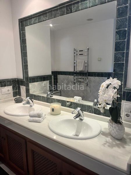 Foto 15b08315-ed00-4fea-9383-7c89ccf3c2c6. Apartament amb piscina a Divina Pastora Marbella