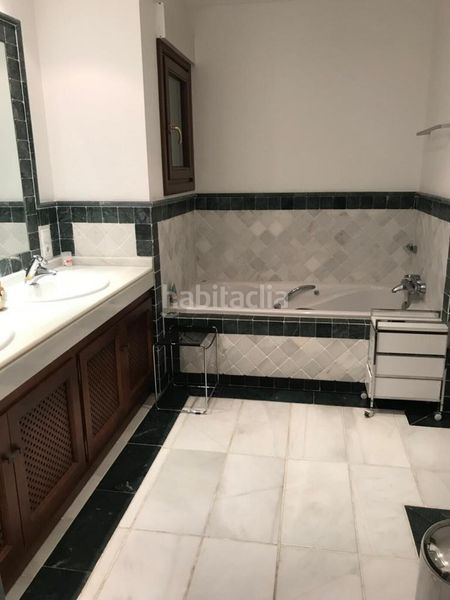 Foto 1e8097d9-51a9-428f-943b-ceb86ef269ae. Apartament amb piscina a Divina Pastora Marbella