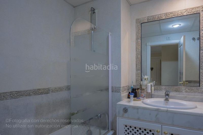 Foto 34d1a1e1-2de1-4bfc-ae91-60e2f87545c7. Apartament amb aparcament piscina a Centro Estepona