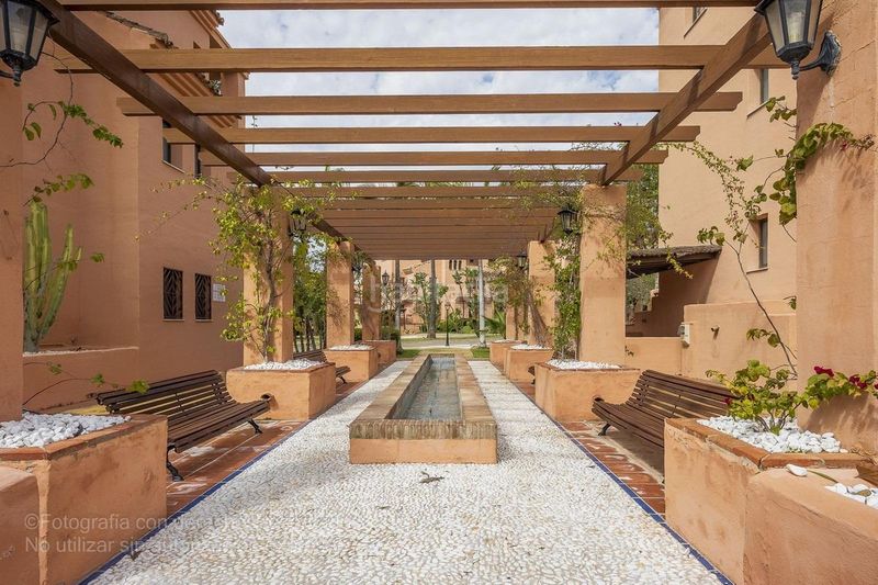 Foto 555281c1-33a2-4170-ac19-787bb7f95101. Apartament amb aparcament piscina a Centro Estepona