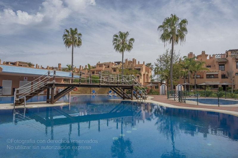 Foto 7e77414d-761c-47b7-9bf1-9ba5c1e81b0c. Apartament amb aparcament piscina a Centro Estepona