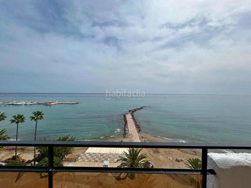 Foto 1ec70a82-47b5-49c6-9fb6-847688ce0477. Estudio  con vistas al mar en primera línea de playa en Marbella