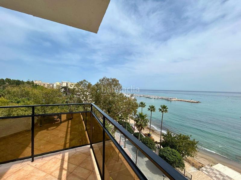 Foto 245eba5b-bb83-458e-a4ff-2956fd511f38. Estudio  con vistas al mar en primera línea de playa en Marbella