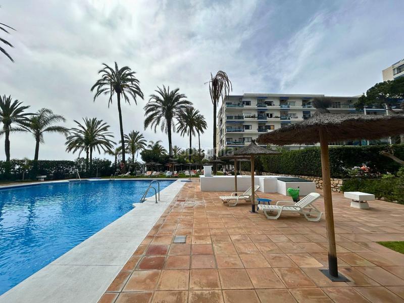 Foto 42d01935-238b-4af6-99be-39452f47dc8f. Estudio  con vistas al mar en primera línea de playa en Marbella