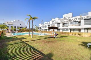 Appartement à La Cala Mijas. Una moderna propiedad de lujo en casa banderas