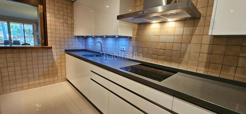 Foto b8195d44-be0d-4746-9caf-afc4cfdc85ab. Piano terra con parcheggio piscina in Las Brisas Marbella