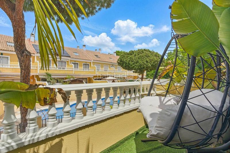 Foto 0f3085f2-c859-47f8-be30-1700326b7378. Casa adossada amb aparcament piscina a Mijas pueblo Mijas