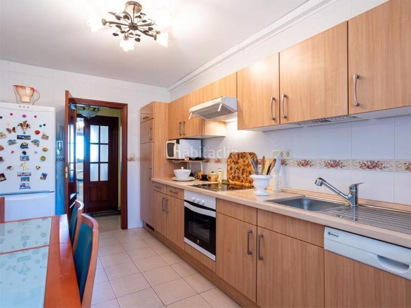 Foto 327d4d8e-a96f-4e4f-bbf0-64fa67b4b91c. Apartament amb calefacció aparcament piscina a Castillo Sohail - Myramar Fuengirola
