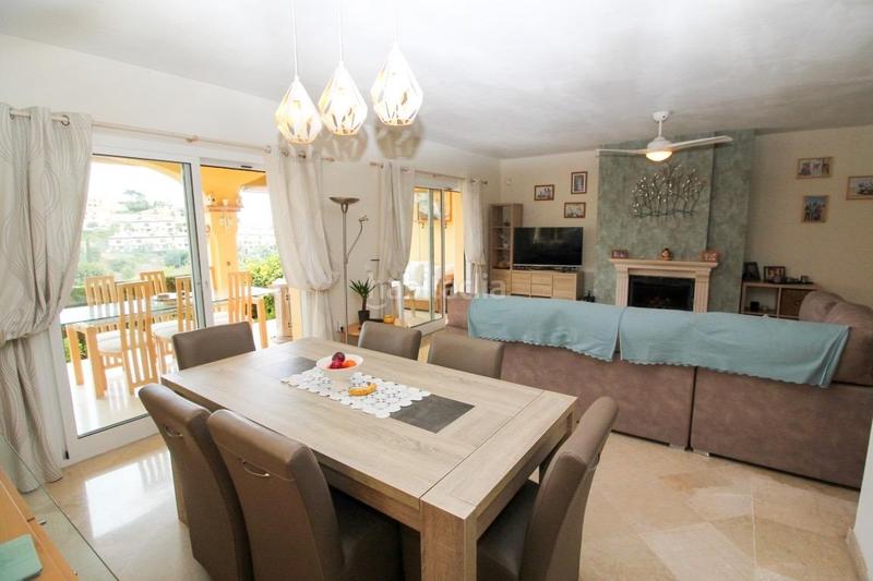Foto 43f1d2b9-8f06-42ed-b97e-2c7d3a15b402. Casa adosada espaciosa casa adosada de 3 dormitorios en riviera del sol con impresionantes vistas al mar, al camp en Mijas