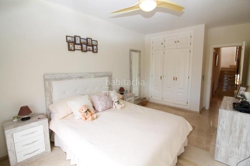 Foto e962b2a0-933e-45e2-8353-adf438e124dc. Casa adosada espaciosa casa adosada de 3 dormitorios en riviera del sol con impresionantes vistas al mar, al camp en Mijas