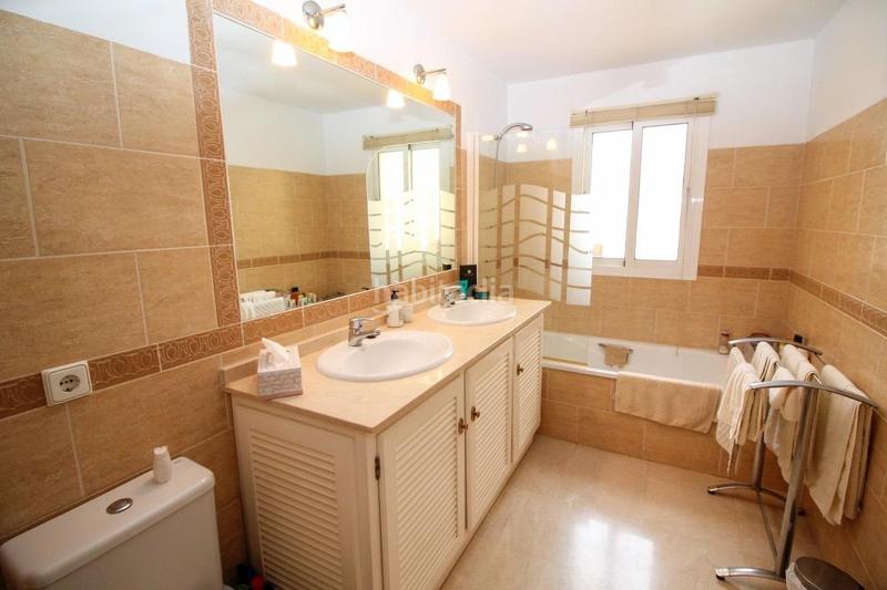 Foto f1075e10-e780-44cd-badf-cfcc93ae2de6. Casa adosada espaciosa casa adosada de 3 dormitorios en riviera del sol con impresionantes vistas al mar, al camp en Mijas