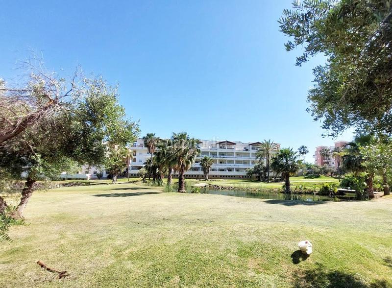 Foto bad19f92-9ad6-455e-9d1b-df018b2ff4a0. Piso  2 dormitorios, 2 baños con 2 garajes en arenal golf en Benalmádena
