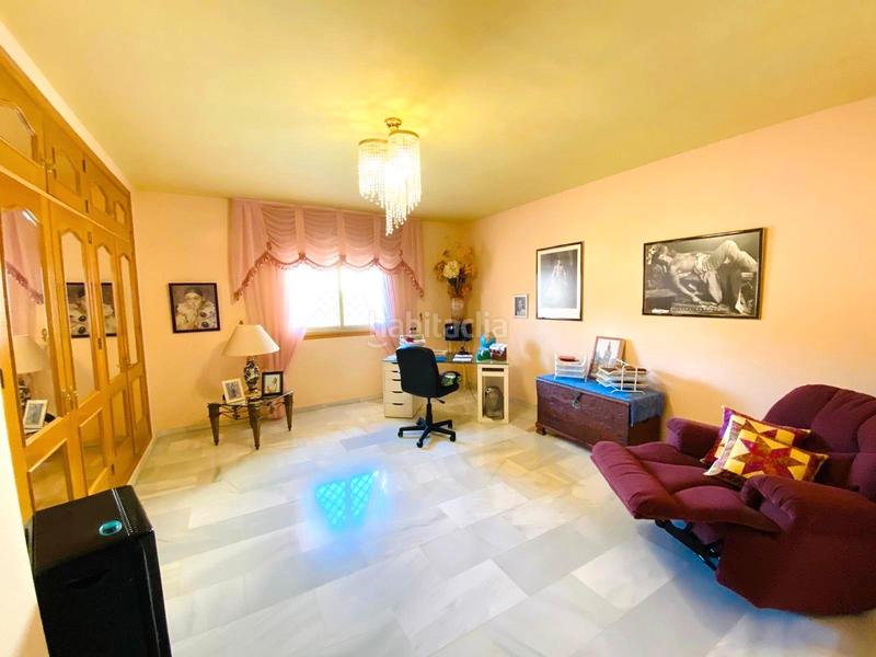 Foto 34a2f6ce-49fc-4182-9e28-de426008ba3d. Casa adosada fantástica casa adosada situada en torrequebrada con vistas magníficas al golf en Benalmádena