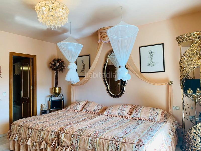 Foto 3577bdd4-8495-4f83-93d8-050873743a88. Casa adosada fantástica casa adosada situada en torrequebrada con vistas magníficas al golf en Benalmádena