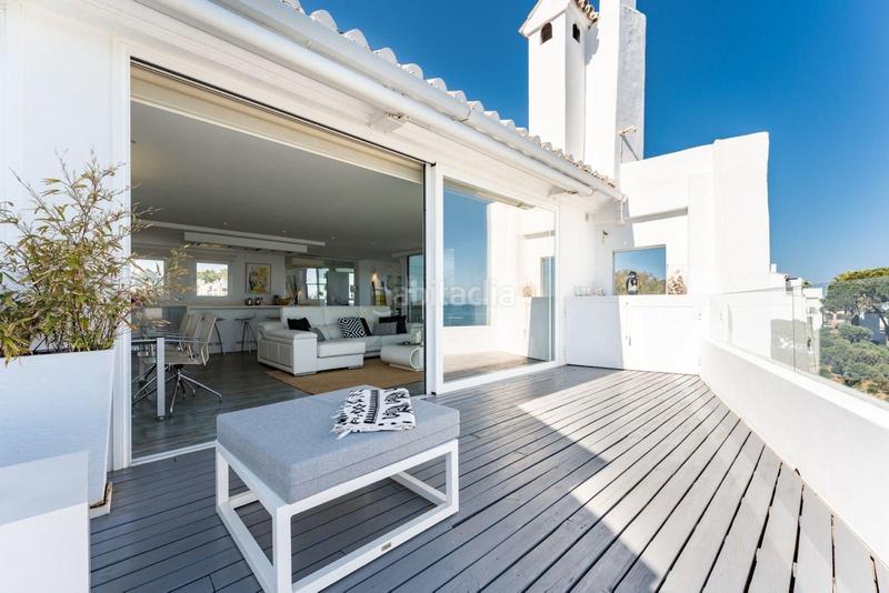 Foto 66c37970-fb08-40af-b0b3-b921a3c84d16. Ático Calahonda ático duplex, 2 dormitorios, terraza, parking, 1 línea de playa en Mijas