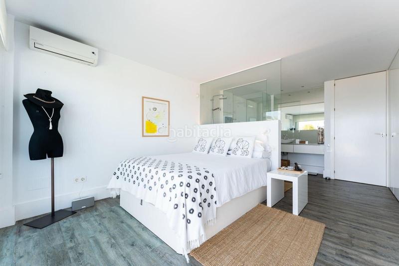 Foto 73ac3027-42ad-42d0-95b1-e947d2602166. Ático Calahonda ático duplex, 2 dormitorios, terraza, parking, 1 línea de playa en Mijas