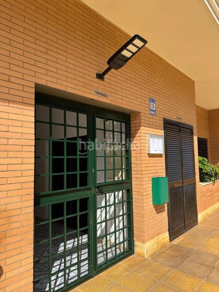 Foto 1fb56719-a92a-4ff2-bea0-93ef82af25b8. Piso amplio bajo con terrazas en zona exclusiva de El Pinillo en Torremolinos