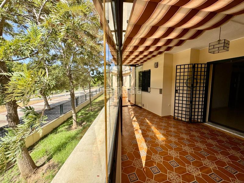 Foto 914018c0-83e5-42c2-9c99-27c15a896dd1. Piso amplio bajo con terrazas en zona exclusiva de El Pinillo en Torremolinos