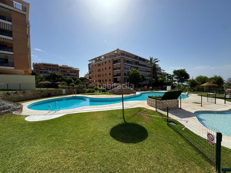 Foto d4ad727e-02f3-40f1-a365-e144af3abd14. Piso amplio bajo con terrazas en zona exclusiva de El Pinillo en Torremolinos