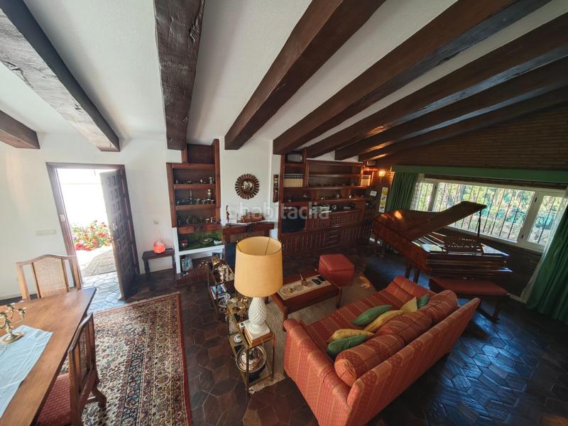 Foto fcb2ff77-c11c-4ce0-8514-b9f7c6fc833a. Chalet avec chauffage parking piscine dans Castillo Sohail - Myramar Fuengirola