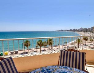 Apartament  Maritimo rey de españa. Primera linea de playa