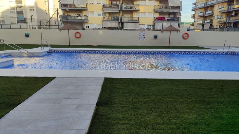 Foto 977540d2-7d71-439e-9e78-fbbee2cbf631. Piccolo appartamento con parcheggio piscina in Las Flores Mijas