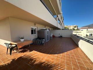 Appartement à Los Ríos. Las lagunas  piso, 3 dormitorios, amplia terraza, piscina, garaj