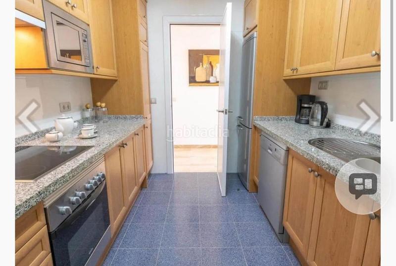 Foto d32c3c01-f05e-46e4-989c-fd0083b22fcd. Piccolo appartamento con parcheggio piscina in San Pedro de Alcántara Pueblo Marbella