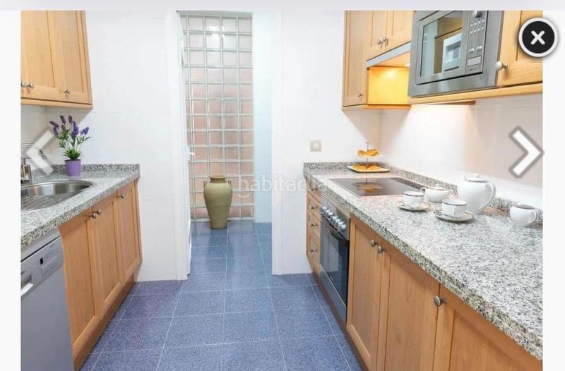 Foto da06e910-fd01-4130-ae81-ee495e2e5eb5. Piccolo appartamento con parcheggio piscina in San Pedro de Alcántara Pueblo Marbella