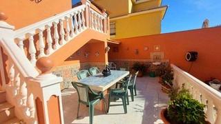 Maison à Los Almendros - El Limonero - El Tomillar. Enorme casa independiente con amplia parcela en puerto de la tor