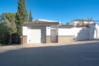 Xalet a Calle encinas de calahonda. Casa independiente en calahonda 3d 2b posible 4 dormitorio con p