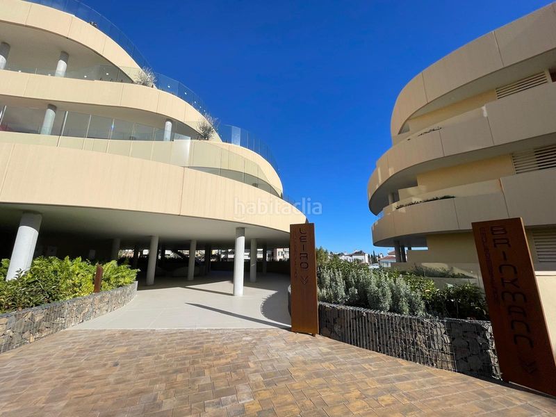 Foto 0f7d5d9a-4d8b-4bd0-bb44-5b9930208c35. Planta baixa amb aparcament piscina a El Higuerón Fuengirola