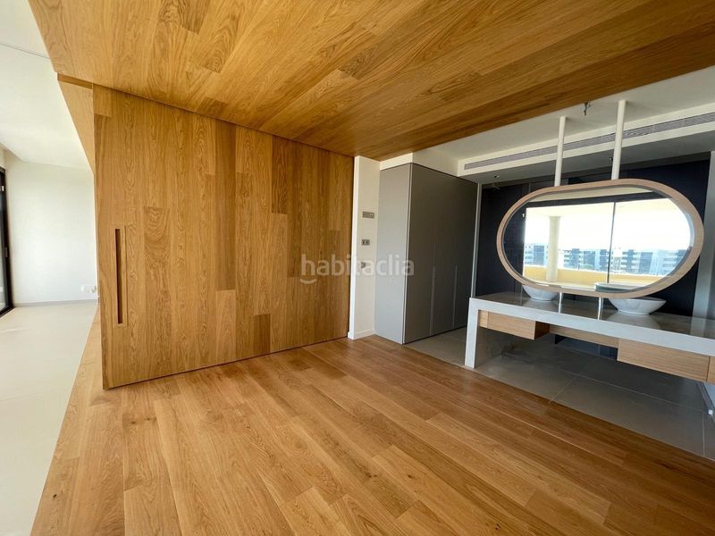 Foto b9884d11-f23f-41b2-acc1-708a42c20cb4. Planta baixa amb aparcament piscina a El Higuerón Fuengirola