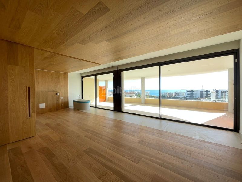 Foto d922b493-0629-4f6a-b1f4-cee60f18ecb1. Planta baixa amb aparcament piscina a El Higuerón Fuengirola