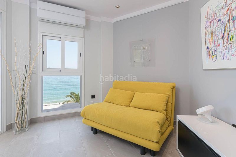 Foto 1c241dc7-bff1-4915-a0e9-da7360741c3a. Apartamento primera linea de playa en Puerto Deportivo Fuengirola