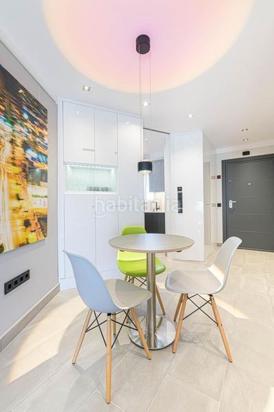Foto 7b6537ac-6001-4c6b-94a2-1ab76f1bae11. Apartamento primera linea de playa en Puerto Deportivo Fuengirola