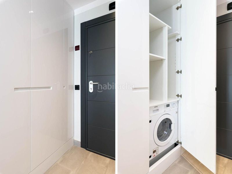 Foto e8156536-dd6d-4104-9e66-ac94eedf7621. Apartamento primera linea de playa en Puerto Deportivo Fuengirola