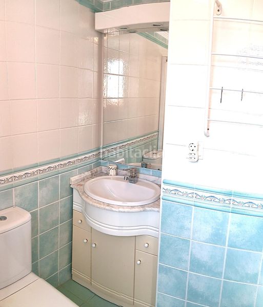 Foto 8a686566-dc83-40fa-a8e6-85ae24deadb3. Apartament amb piscina a Puerto Deportivo Fuengirola