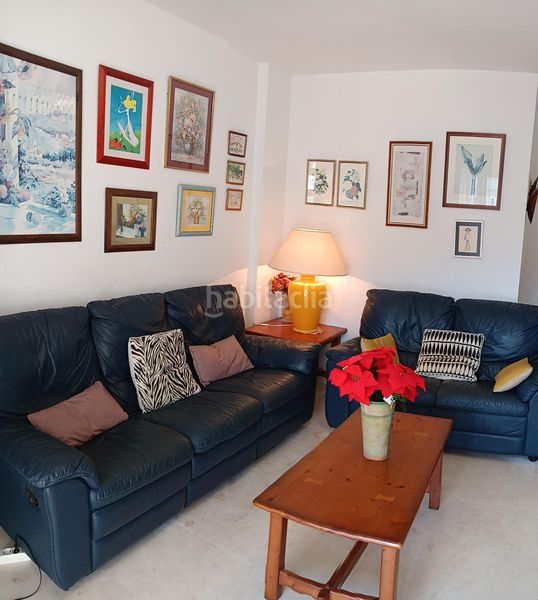 Foto be30ba4c-f015-4ea5-8ce2-d74fbdf9bab4. Apartament amb piscina a Puerto Deportivo Fuengirola